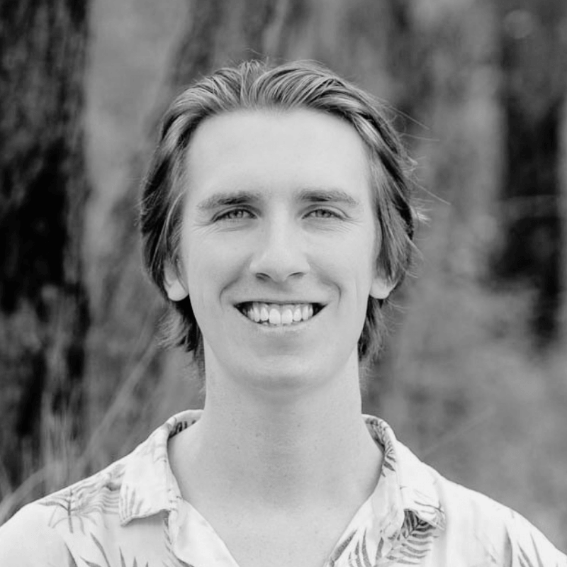 Dr Simon White