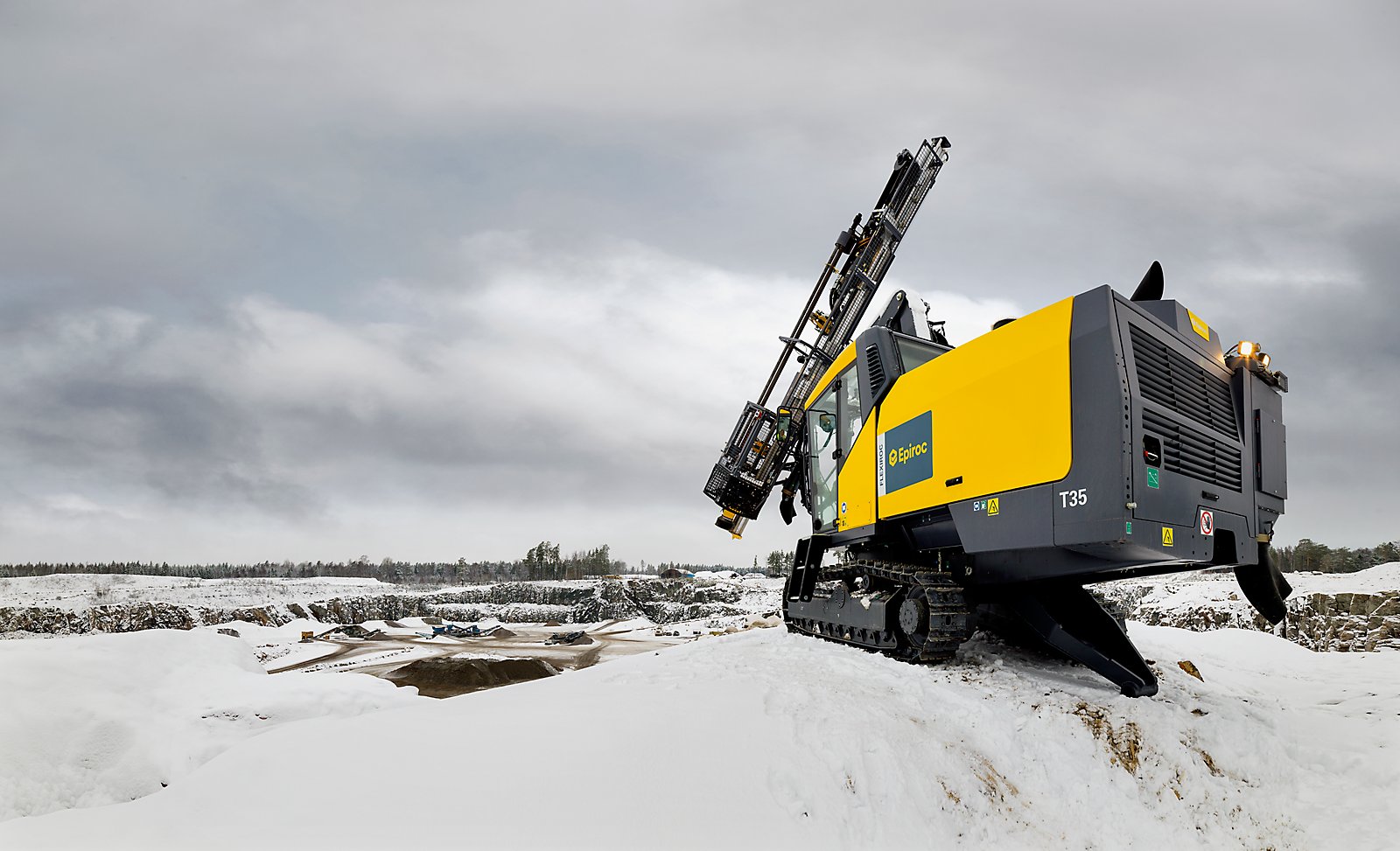 Epiroc FlexiROC T35 drilling in a quarry