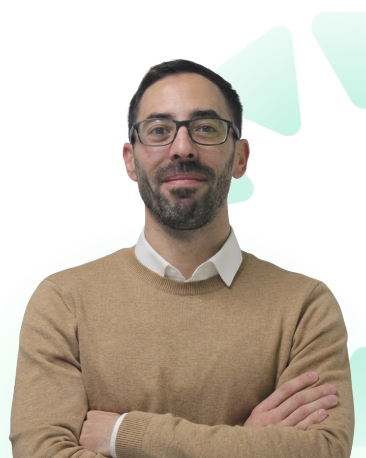 Headshot of Oscar Rodriguez, DACI team member.