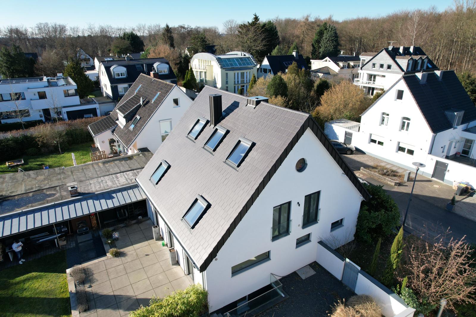 Einfamilienhaus in Siegburg – Neueindeckung mit Gaubenausbau