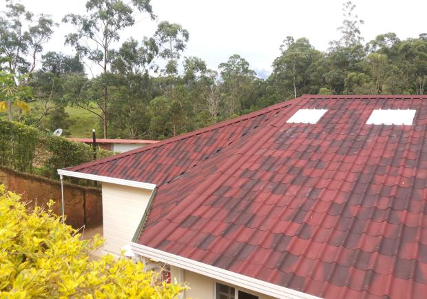 Onduvilla Roofing Tile - Shaded Red