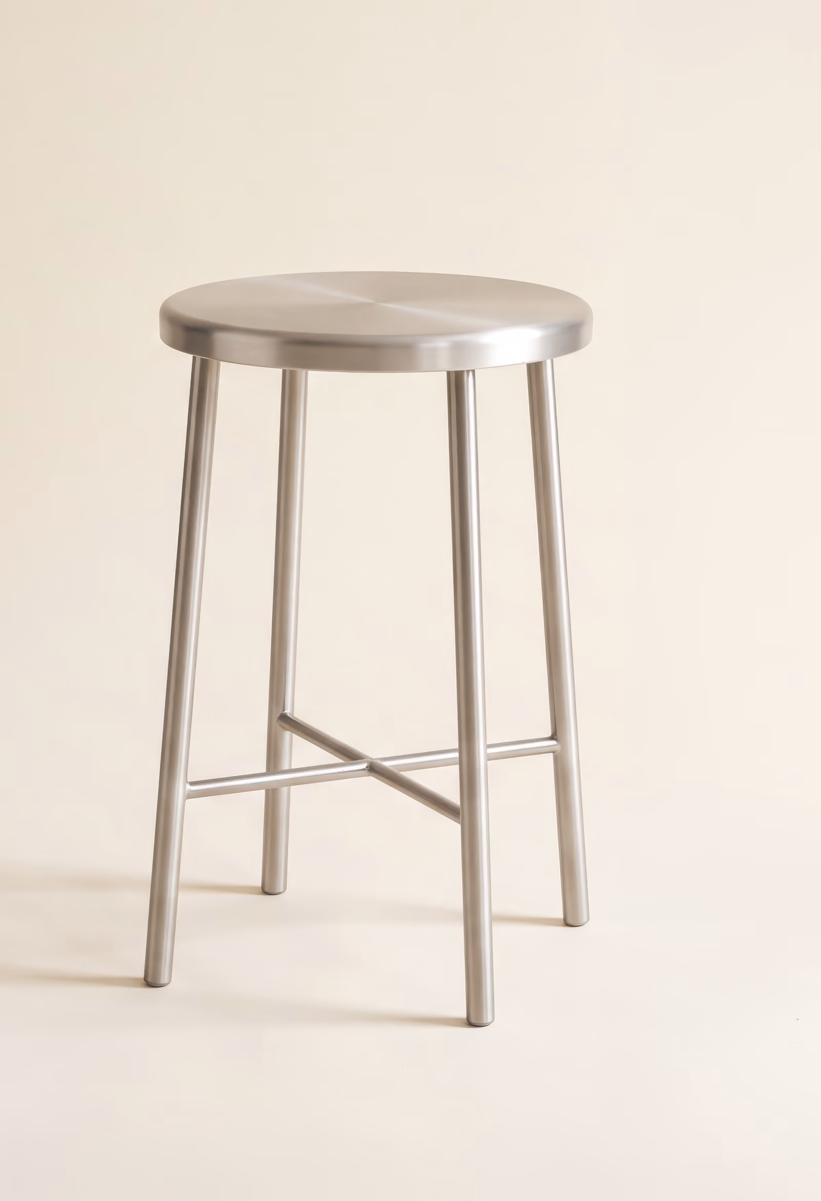 Aluminium stool, Function