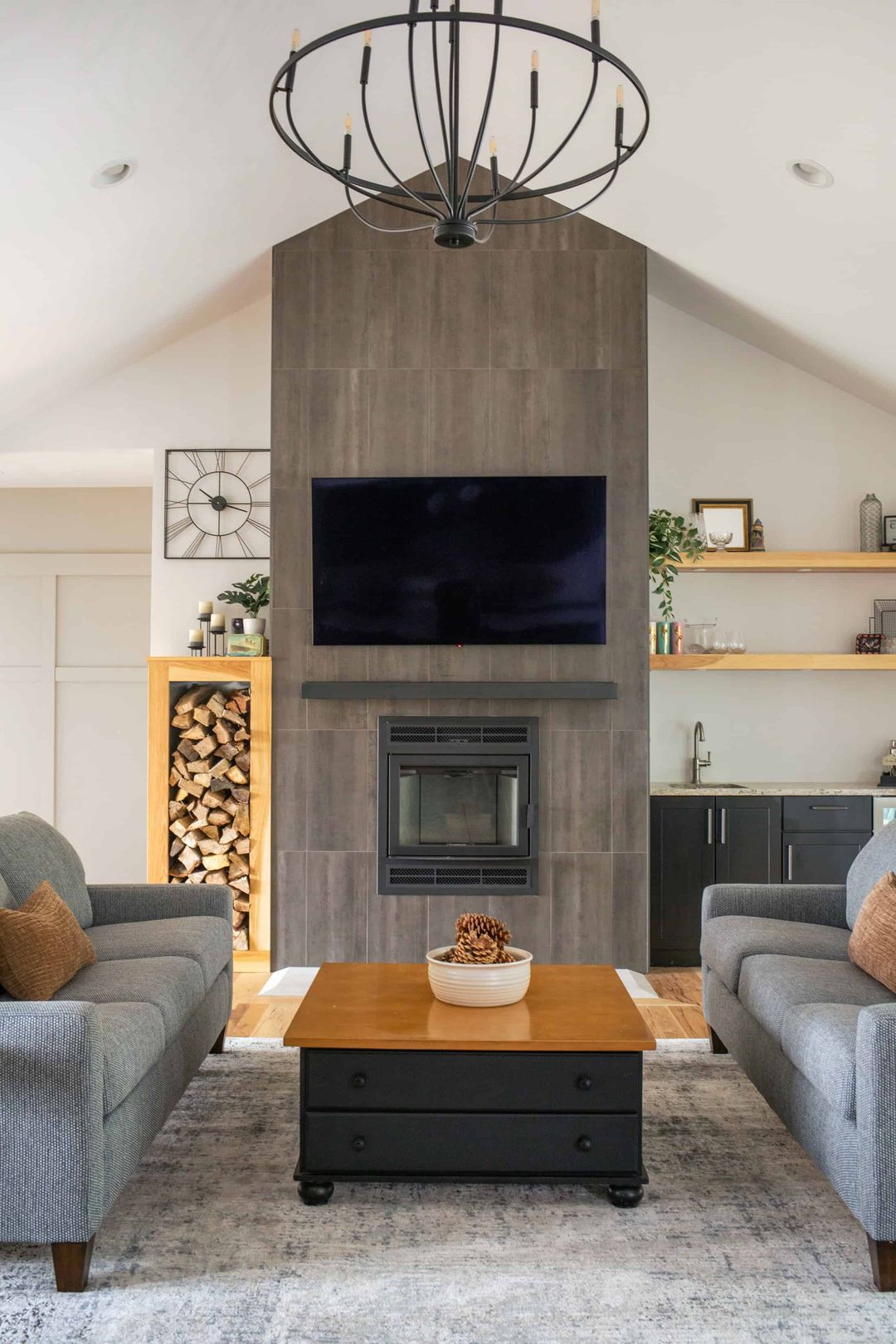 Large-Format Tile: What to Know Before Choosing It for Your Home