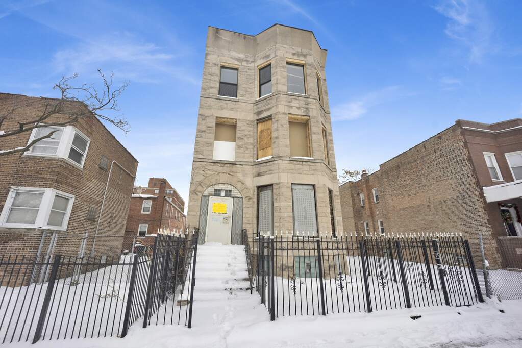 5813 S Wabash Avenue property in Chicago