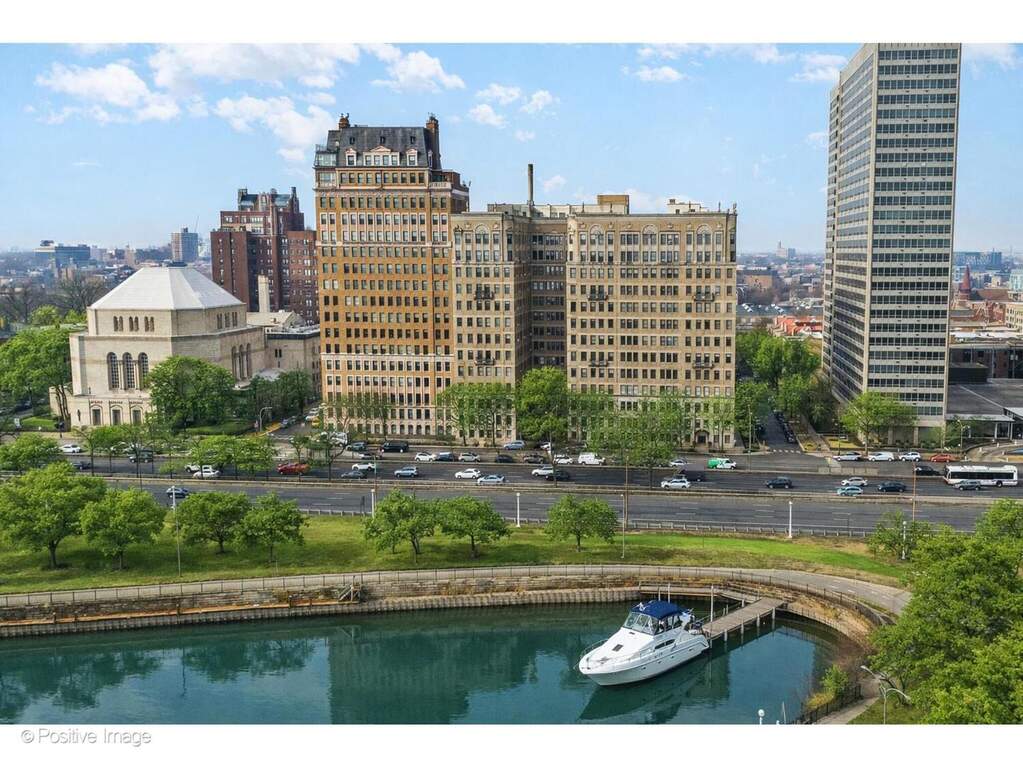 3500 N Lake Shore Drive #12C property in Chicago