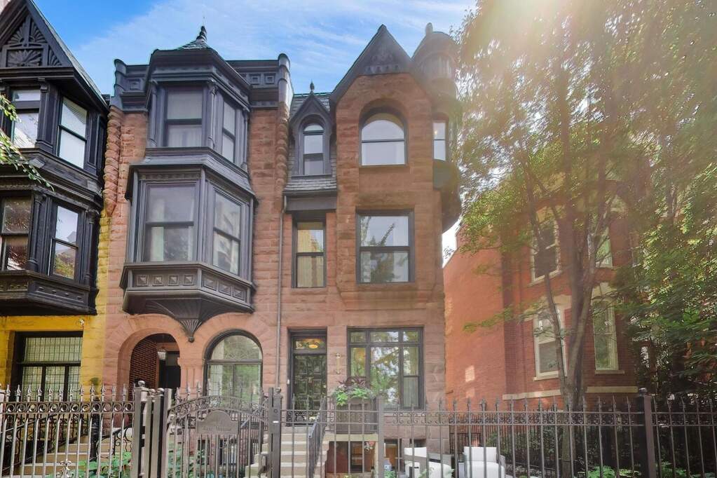 Primary property image for MLS 12703054