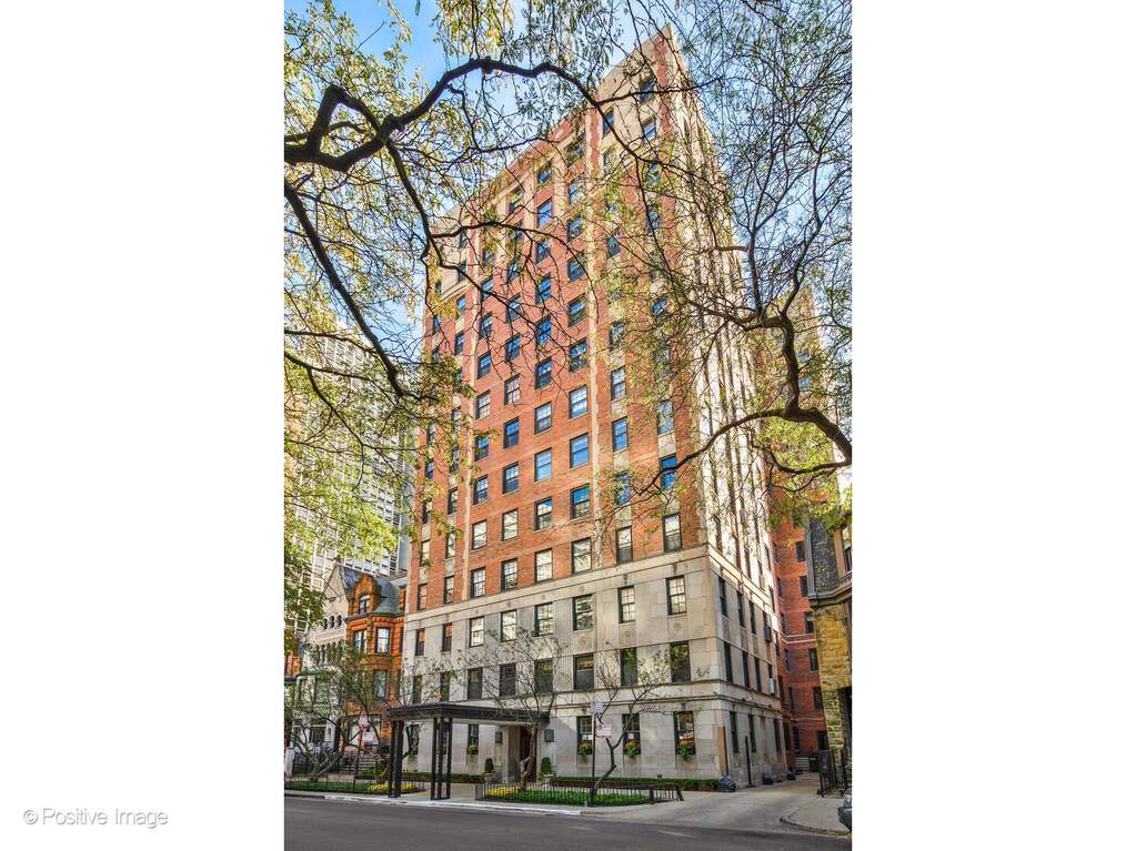 73 E Elm Street #7B property in Chicago