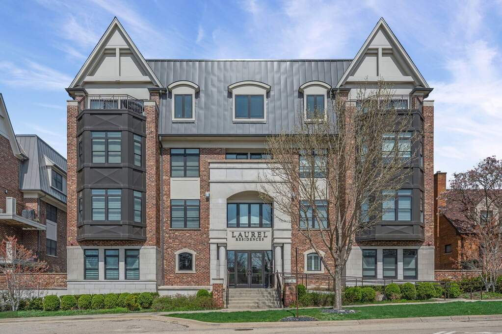 815 Laurel Avenue #403 property in Highland Park