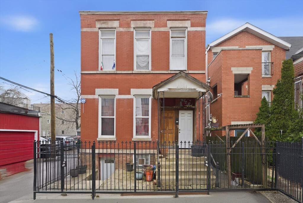 943 N Fairfield Avenue property in Chicago