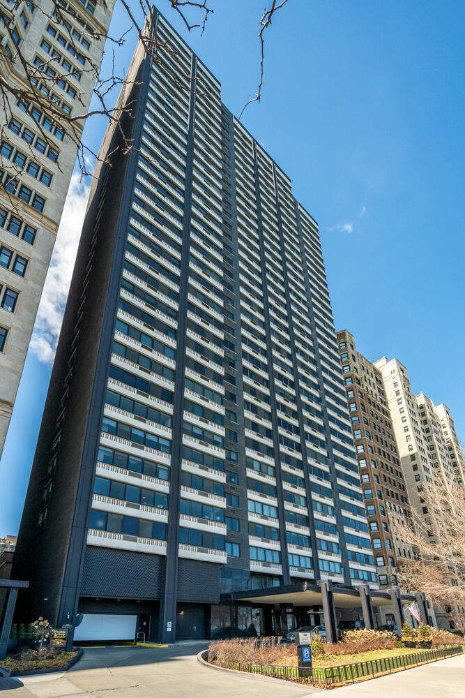1440 N Lake Shore Drive #10D property in Chicago