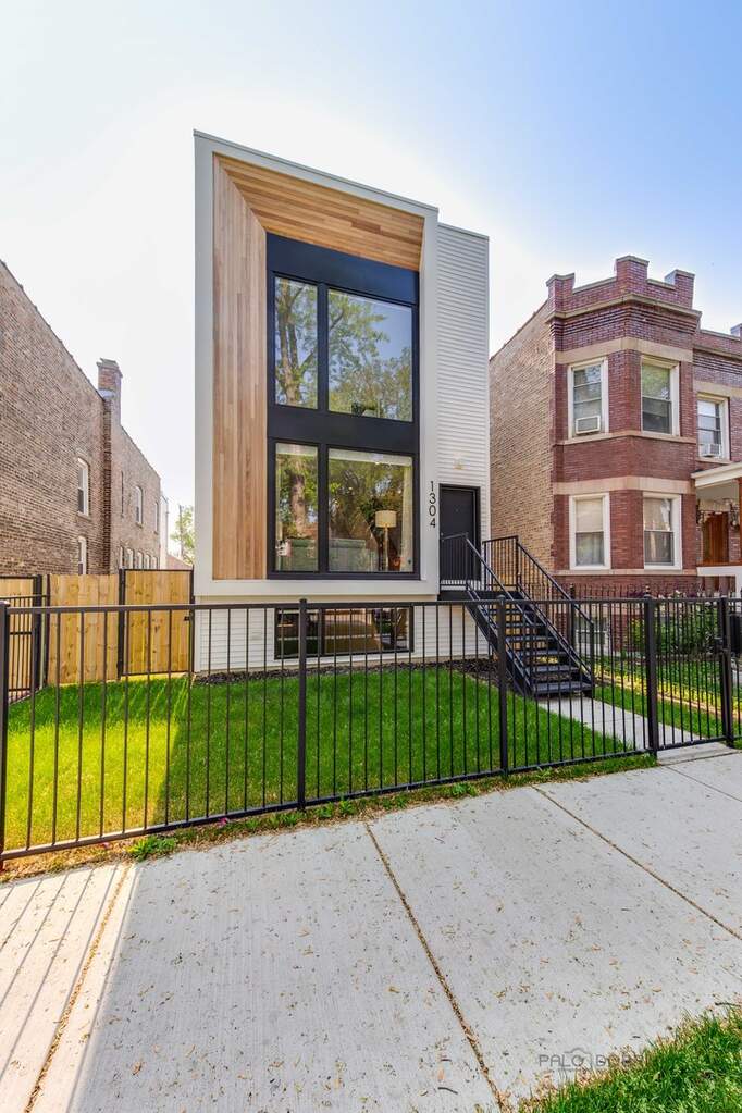 1304 N Lawndale Avenue property in Chicago