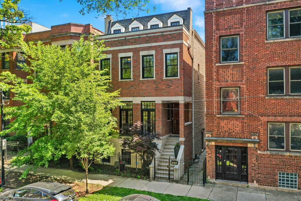 829 W Altgeld Street property in Chicago