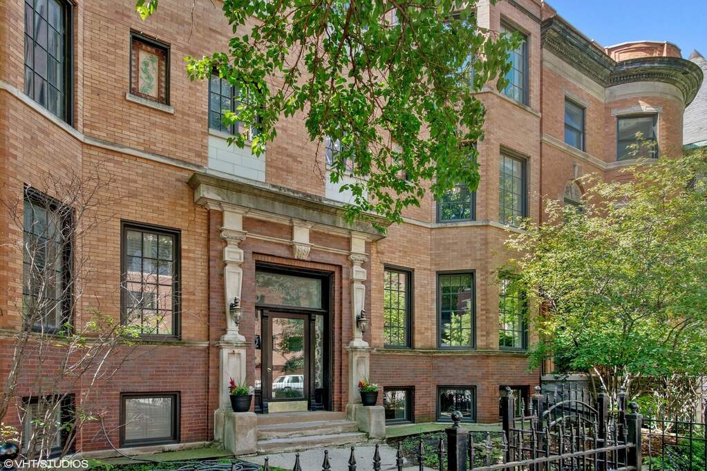 841 W Wellington Avenue #1 property in Chicago