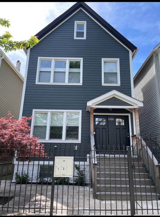 1910 N Mozart Street #1 property in Chicago