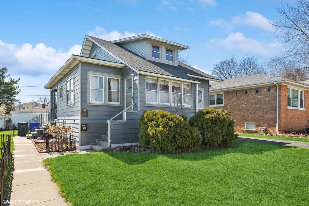 8715 44th Place property in Lyons