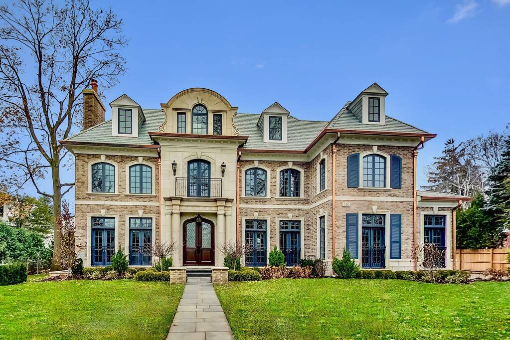 310 Raleigh Road property in Kenilworth