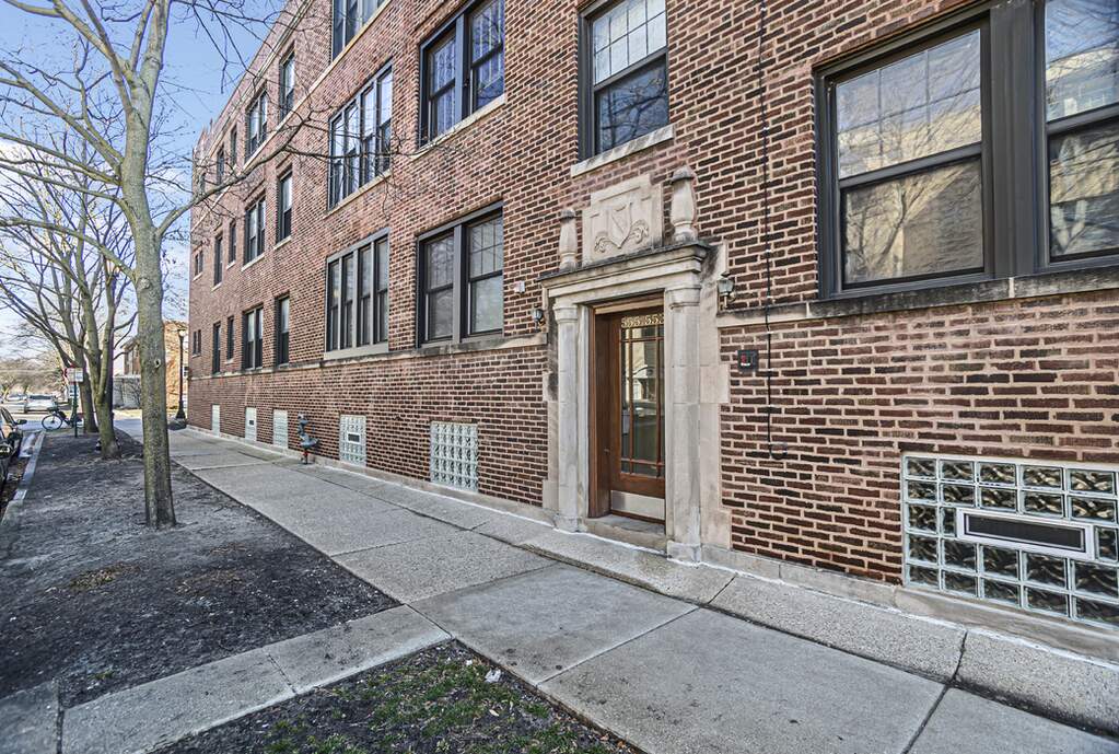 553 Elmwood Avenue #3 property in Evanston