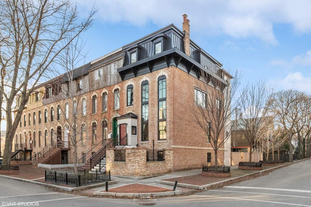 2426 N Seminary Avenue property in Chicago