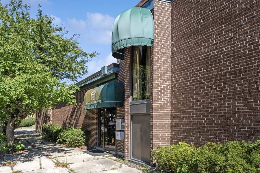 5917 N Lincoln Avenue property in Chicago