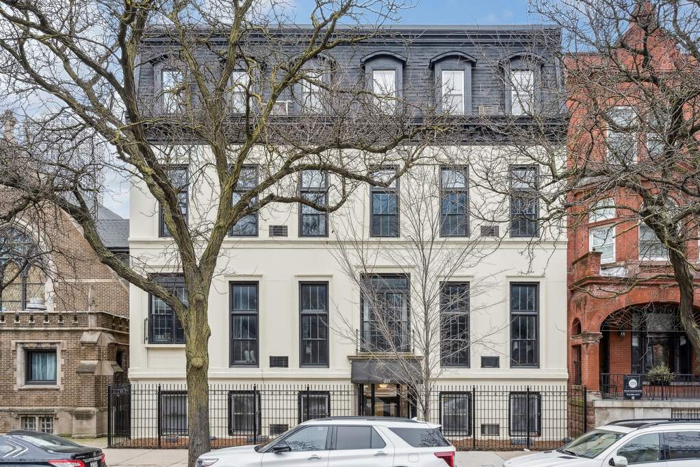 921 N Lasalle Street #7 property in Chicago