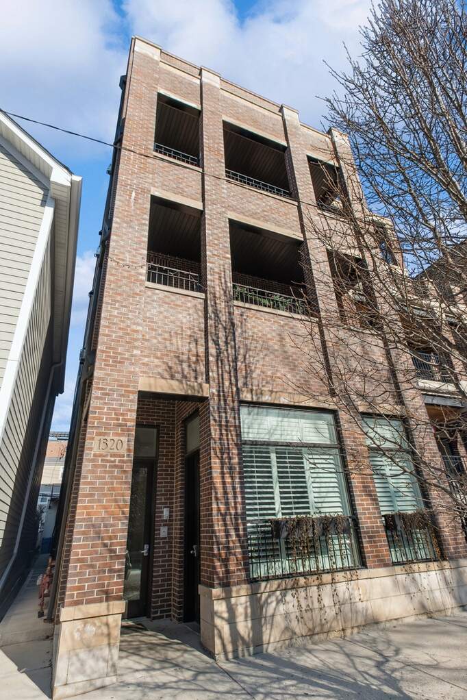 1320 W Wrightwood Avenue #3 property in Chicago