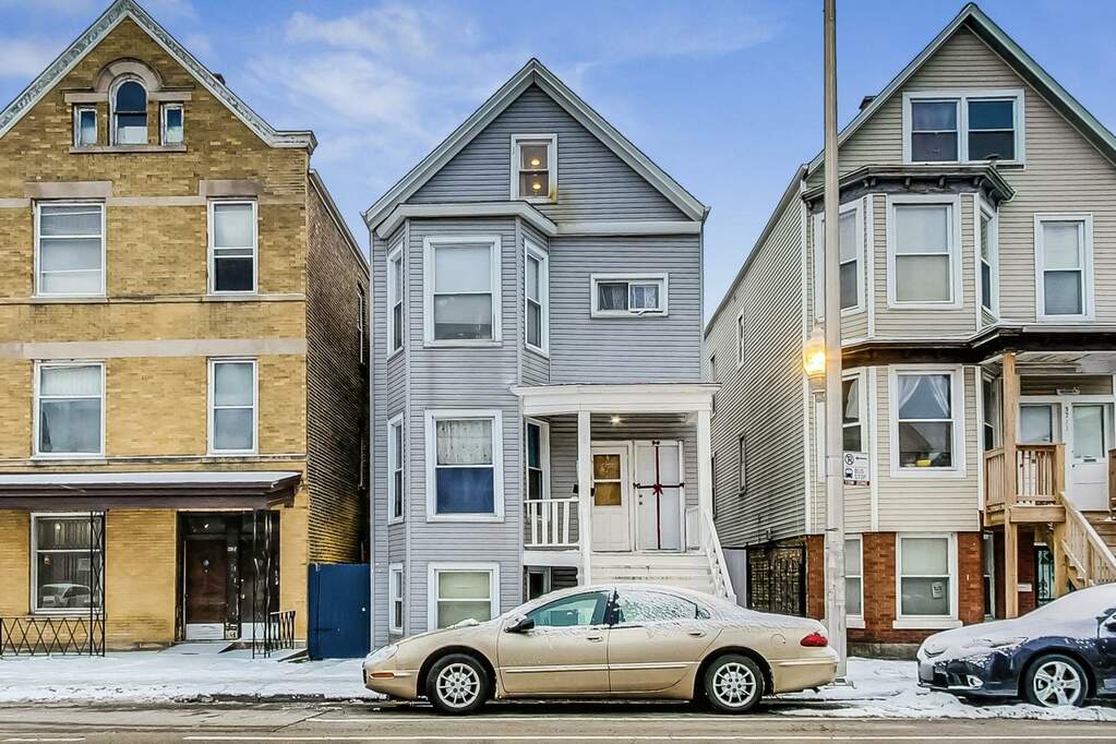 3709 W Diversey Avenue property in Chicago