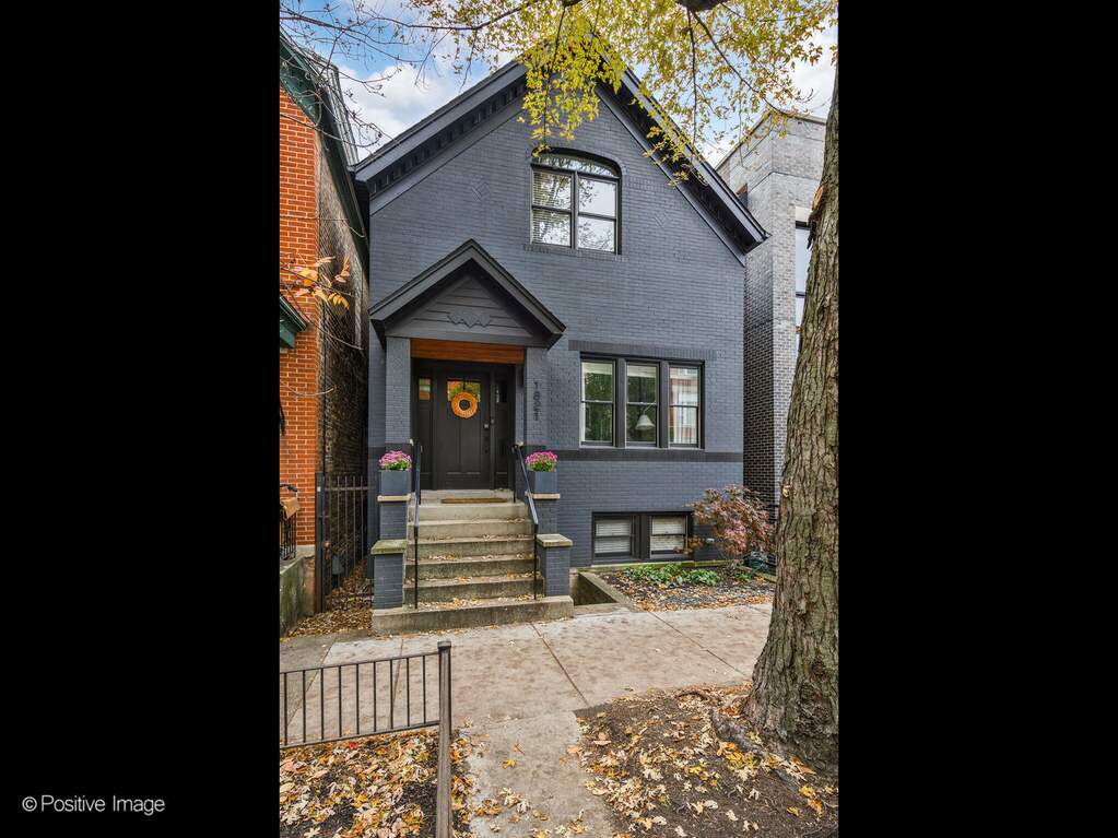 1821 W Cortland Street property in Chicago