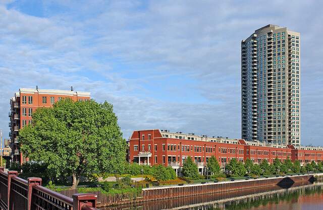 501 N Clinton Street #1004 property in Chicago