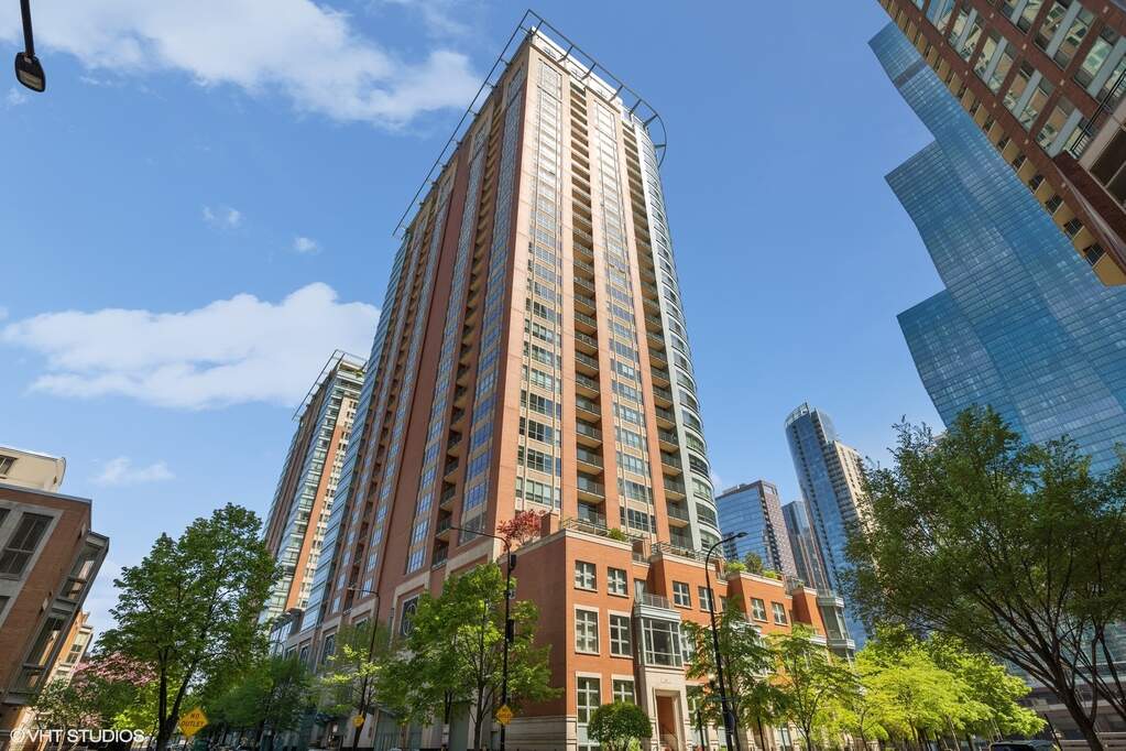 415 E North Water Street #2101 property in Chicago