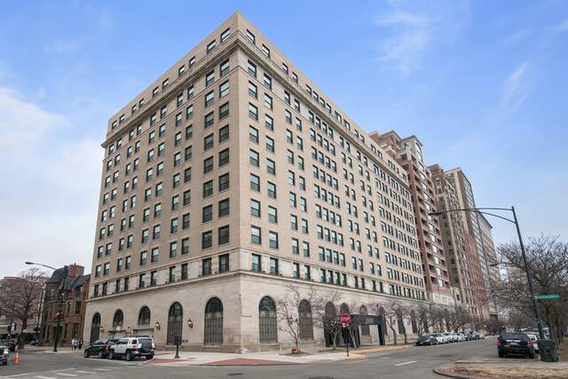 2100 N Lincoln Park West #10AS property in Chicago