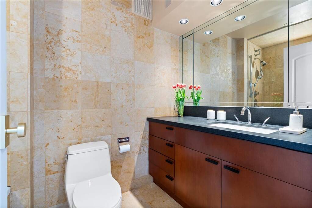 Private full-floor residence detail at Park Tower