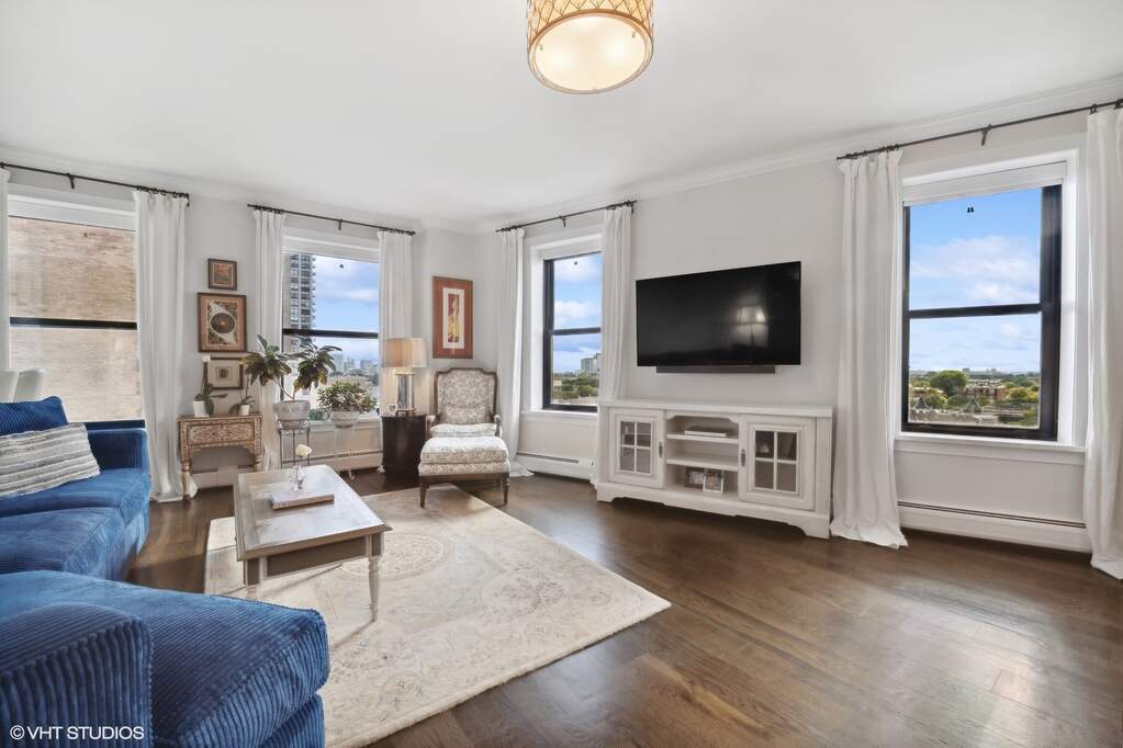 Park Tower penthouse interior at 800 North Michigan Avenue