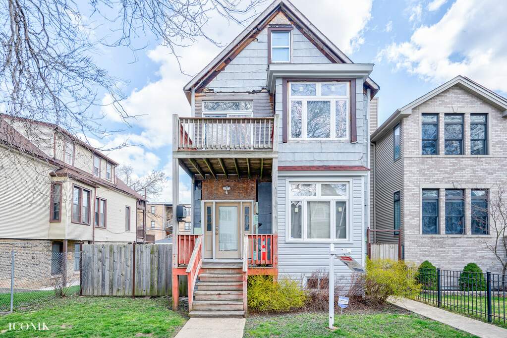 1931 N Whipple Street property in Chicago