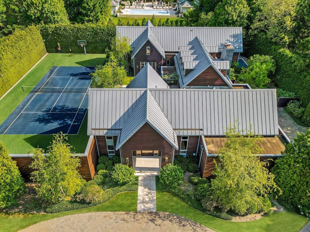 111 Woodley Road property in Winnetka