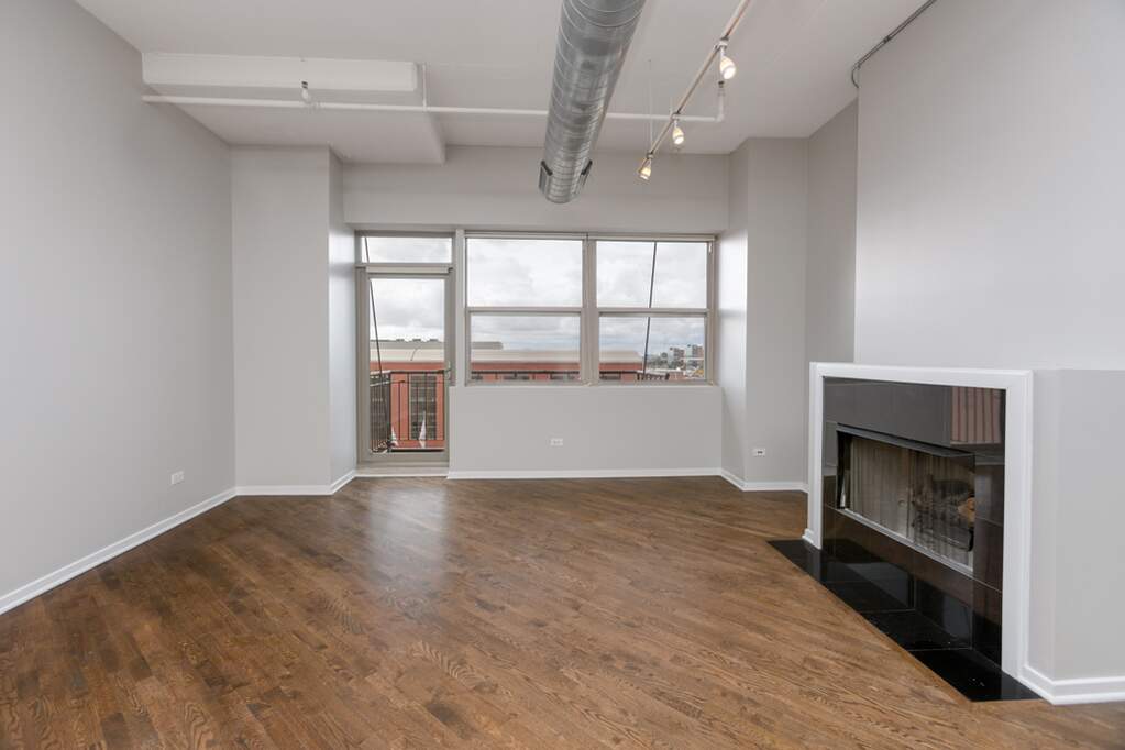 Luxury living space with panoramic Chicago views
