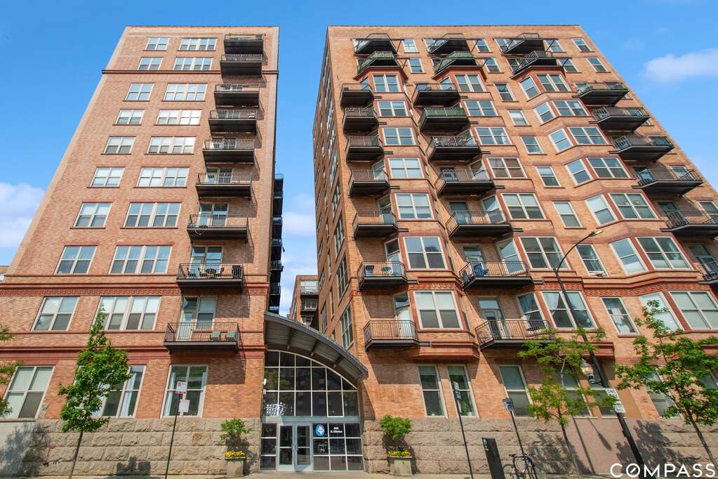 500 S Clinton Street #625 property in Chicago