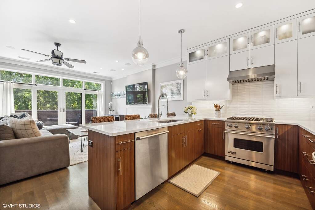 Luxury living space with panoramic Chicago views