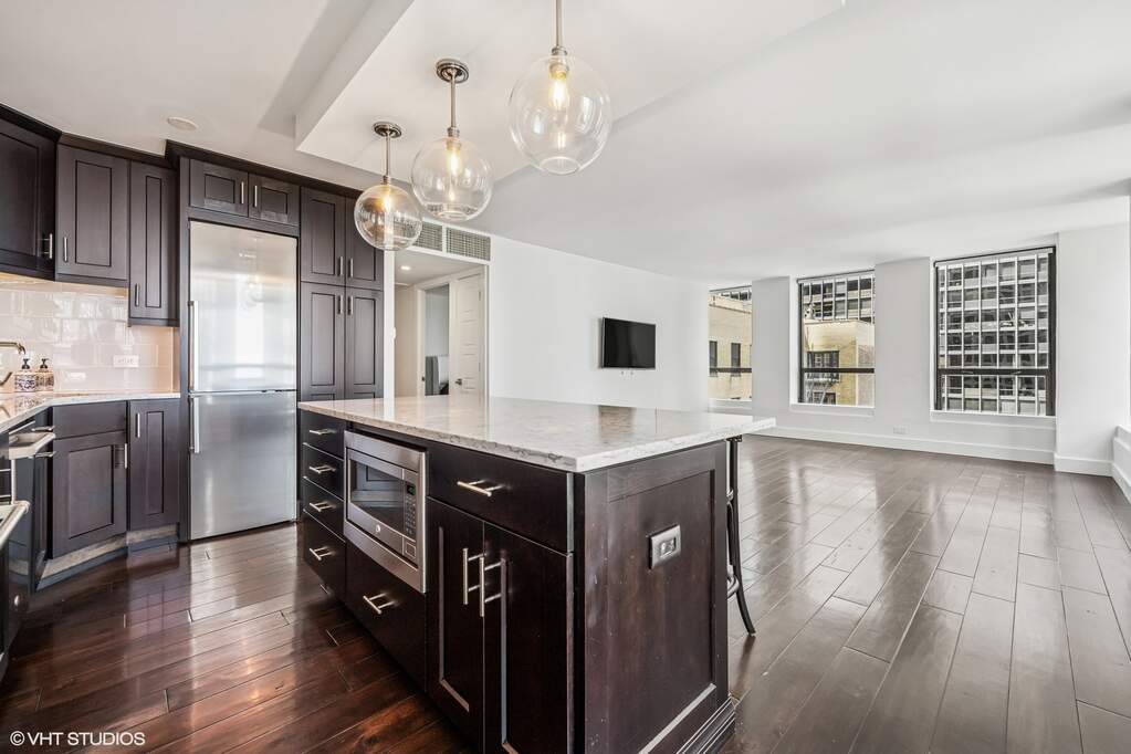 Private full-floor residence detail at Park Tower