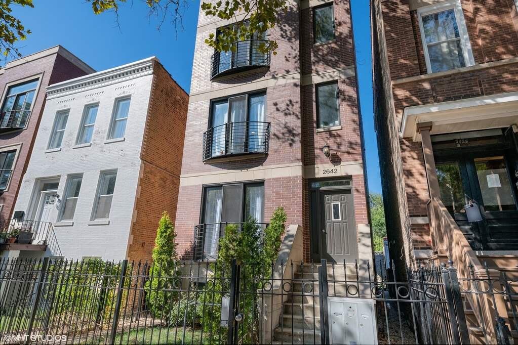 2642 W Cortez Street #3 property in Chicago