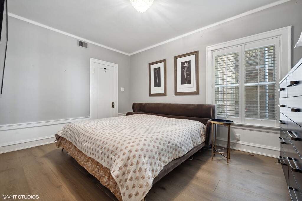 Private full-floor residence detail at Park Tower