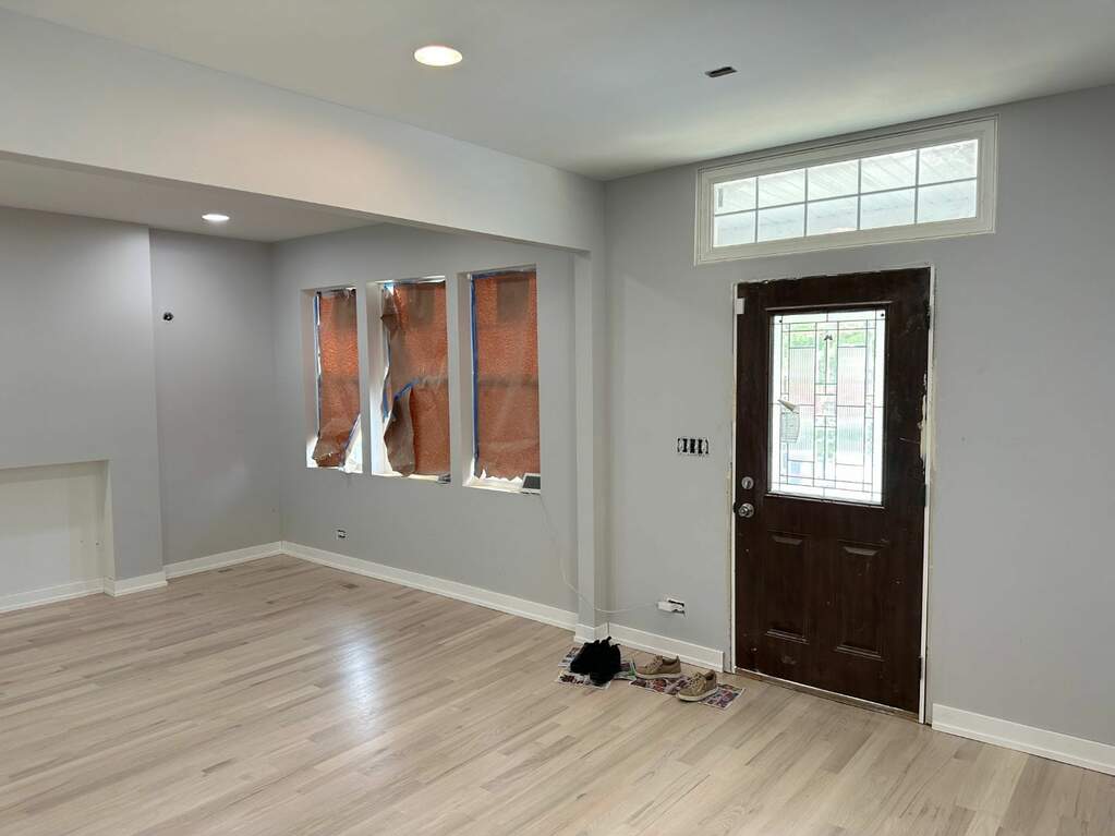7641 S Saint Lawrence Avenue property in Chicago