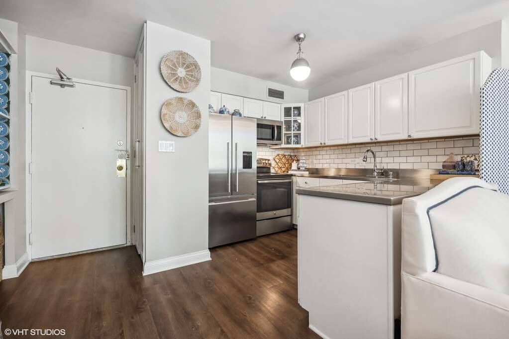 Park Tower penthouse interior at 800 North Michigan Avenue