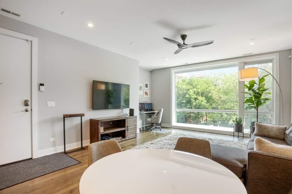 Designer kitchen and refined entertaining spaces