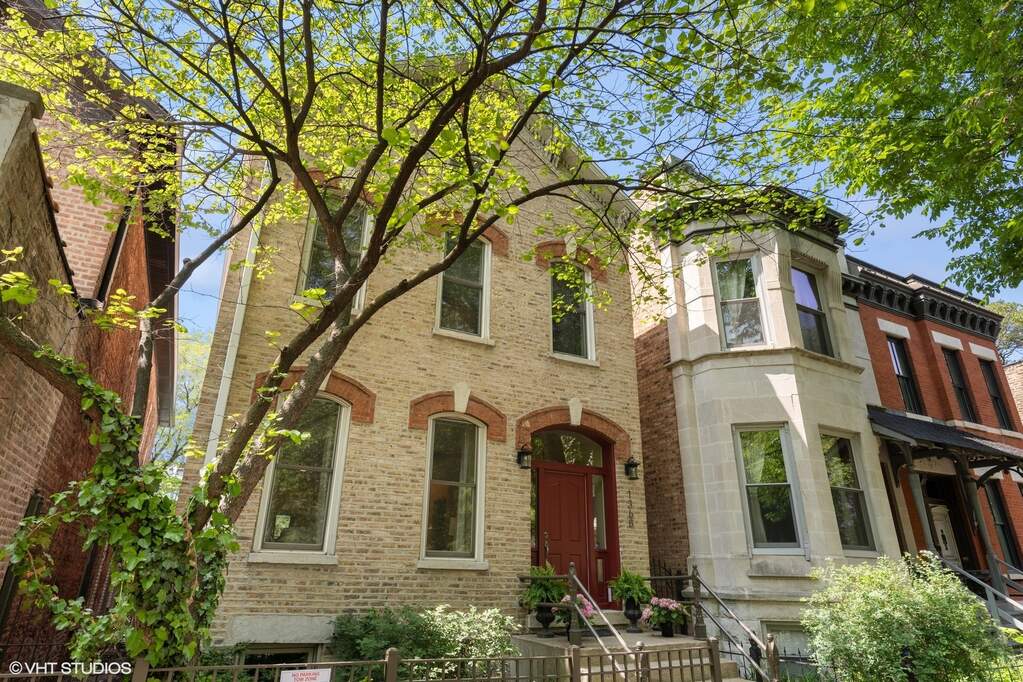 1368 N Wolcott Avenue property in Chicago