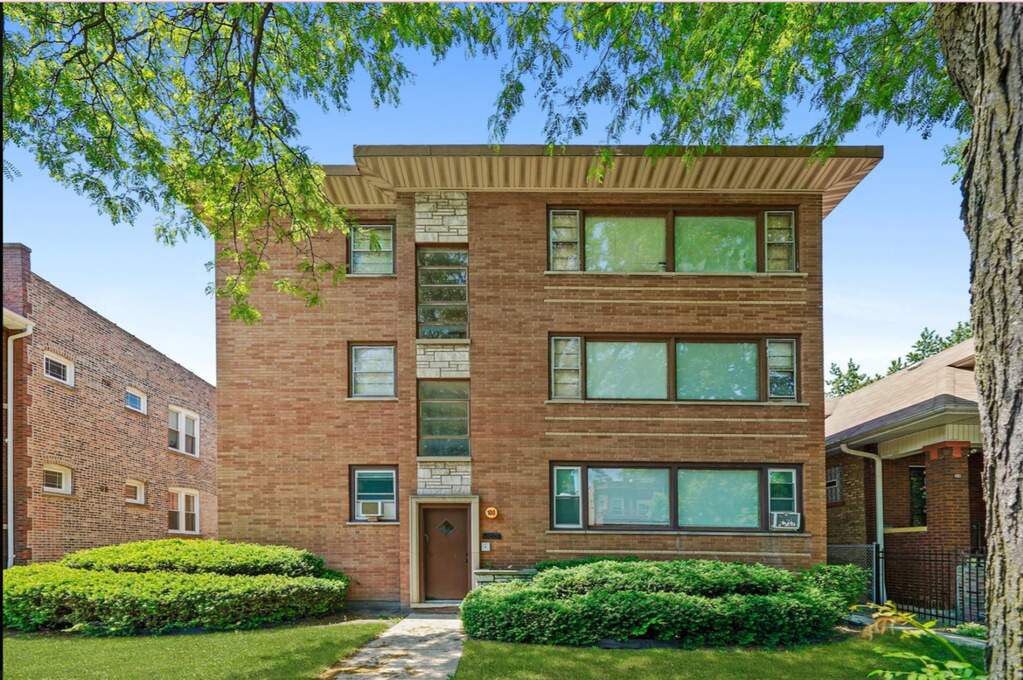 104 S Austin Boulevard #2C property in Oak Park