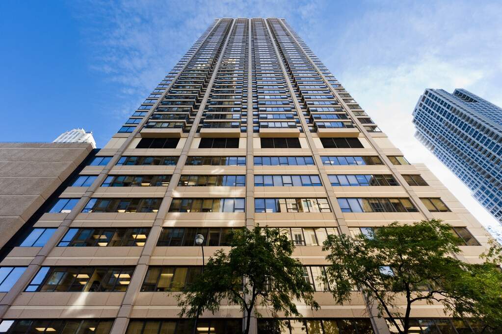 30 E Huron Street #4405 property in Chicago