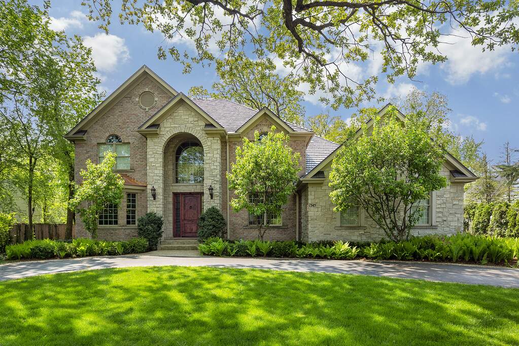 1345 Woodland Drive property in Deerfield