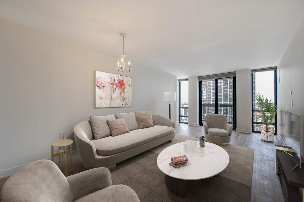 Penthouse bedroom suite overlooking Chicago