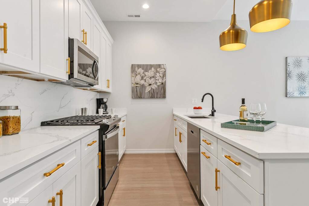 Private full-floor residence detail at Park Tower