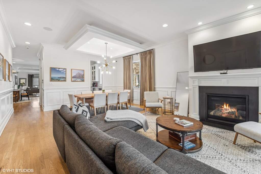 Park Tower penthouse interior at 800 North Michigan Avenue